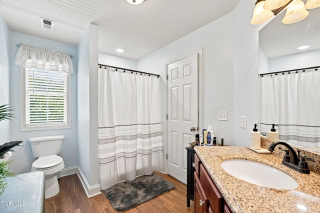 2120 Saint Erics Court, Kingsport, TN 37660