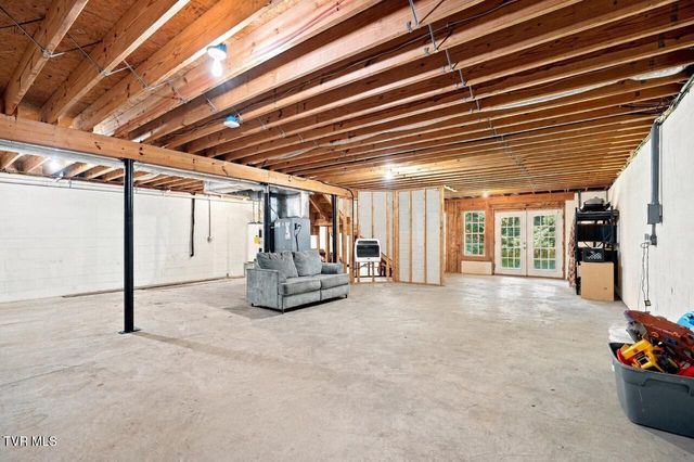 2120 Saint Erics Court, Kingsport, TN 37660