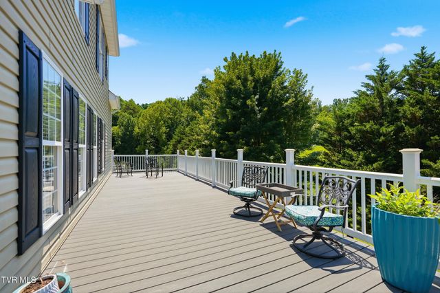 2120 Saint Erics Court, Kingsport, TN 37660