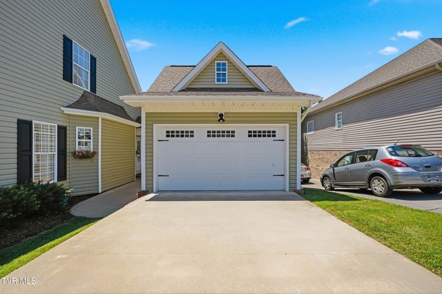 2120 Saint Erics Court, Kingsport, TN 37660