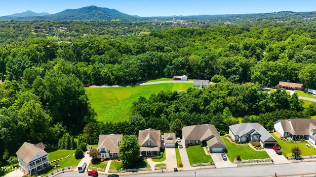 2120 Saint Erics Court, Kingsport, TN 37660