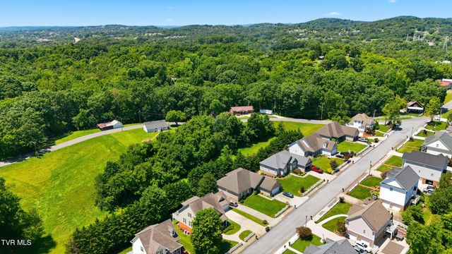 2120 Saint Erics Court, Kingsport, TN 37660