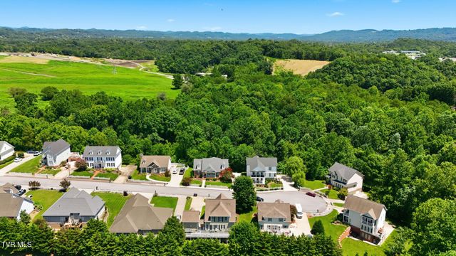 2120 Saint Erics Court, Kingsport, TN 37660