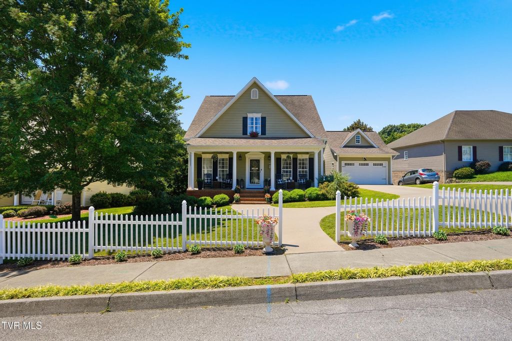 2120 Saint Erics Court, Kingsport, TN 37660