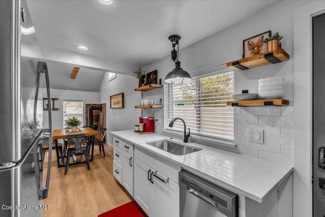 302 W LINDEN AVE, Coeur D'alene, ID 83814