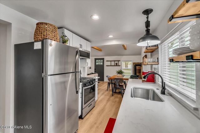 302 W LINDEN AVE, Coeur D'alene, ID 83814