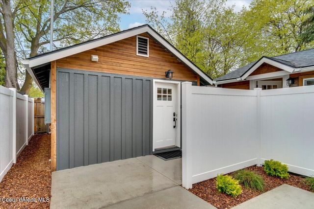 302 W LINDEN AVE, Coeur D'alene, ID 83814