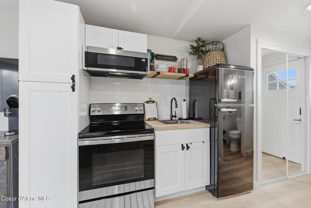 302 W LINDEN AVE, Coeur D'alene, ID 83814