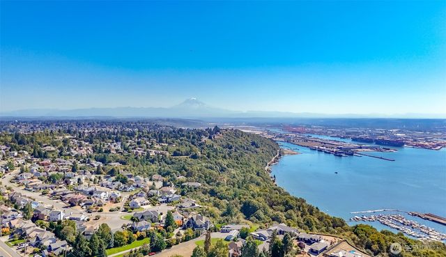 4516 Browns Point Boulevard NE, Tacoma, WA 98422
