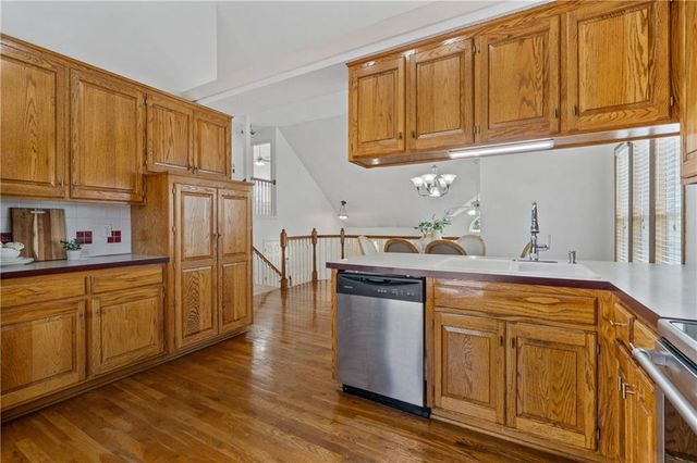 3856 SW Windsong Drive, Lee's Summit, MO 64082