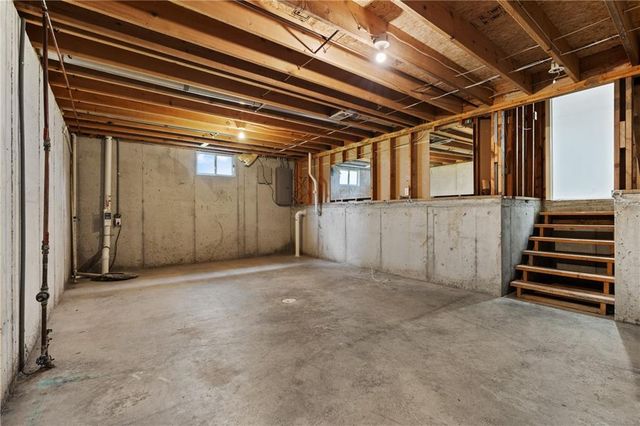 3856 SW Windsong Drive, Lee's Summit, MO 64082