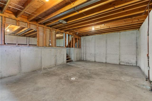 3856 SW Windsong Drive, Lee's Summit, MO 64082