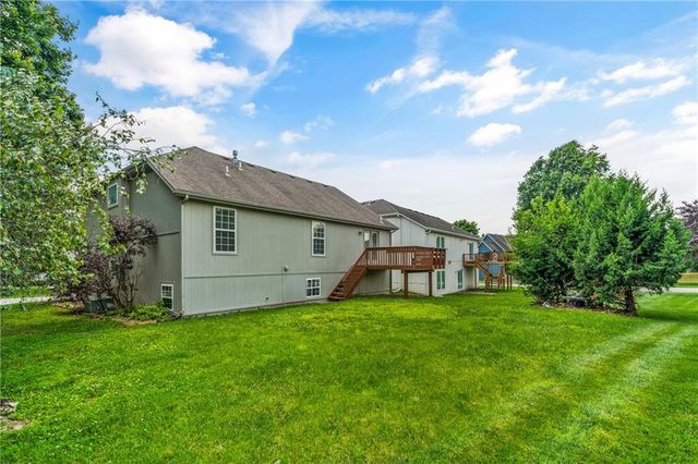 3856 SW Windsong Drive, Lee's Summit, MO 64082