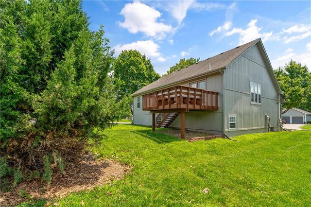3856 SW Windsong Drive, Lee's Summit, MO 64082