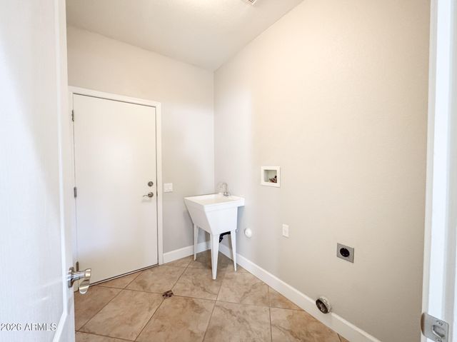 20587 N SARATOGA Way, Surprise, AZ 85374