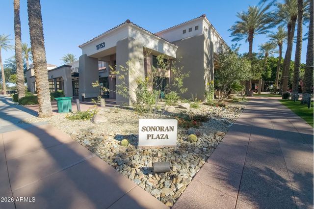 20587 N SARATOGA Way, Surprise, AZ 85374