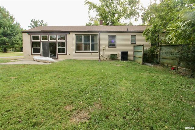 621 N STEWART Street, Creve Coeur, IL 61610