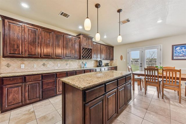 611 Haleys CV, Leander, TX 78641