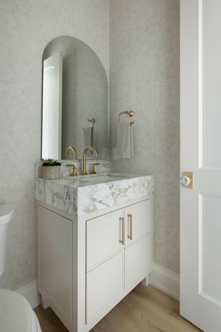 4601 Townes Road, Edina, MN 55424