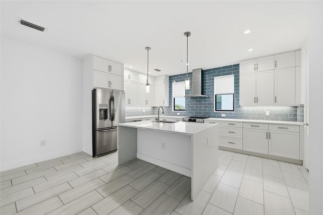 613 NE 22nd Drive 613, Wilton Manors, FL 33305