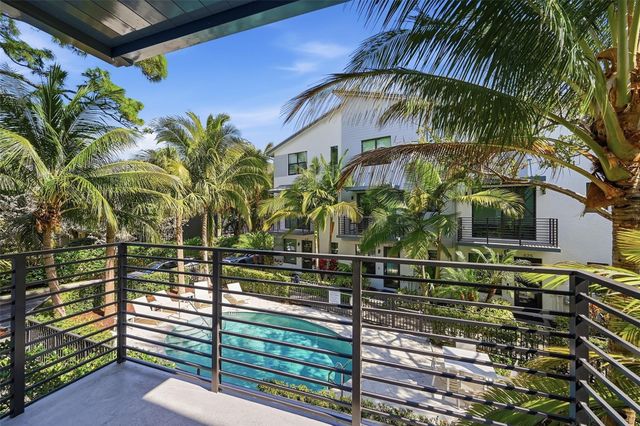 613 NE 22nd Drive 613, Wilton Manors, FL 33305