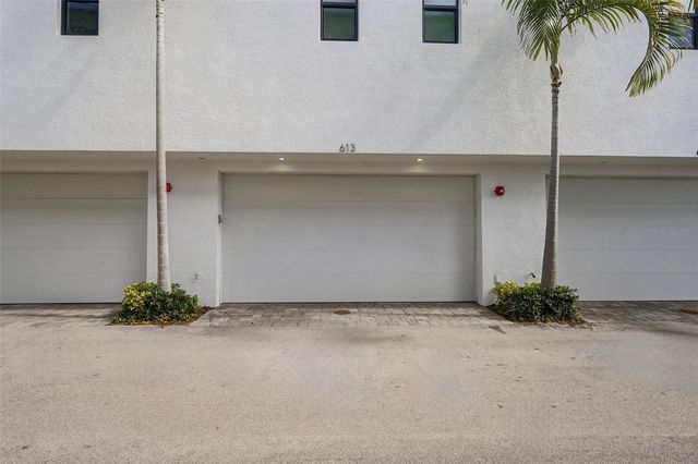 613 NE 22nd Drive 613, Wilton Manors, FL 33305