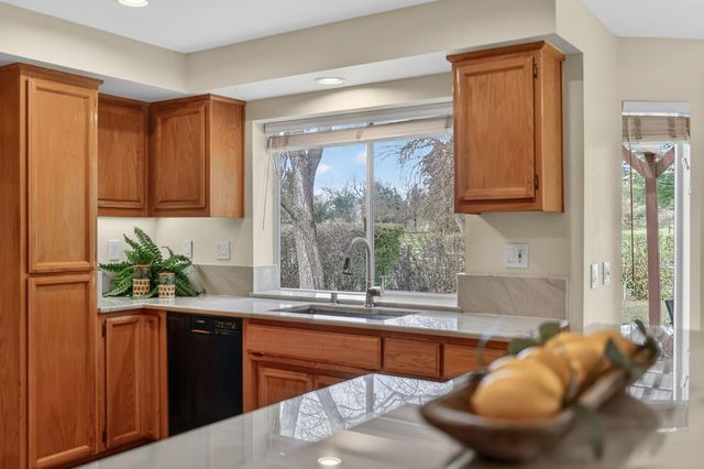 7312 Zancada Ct, Sloughhouse, CA 95683