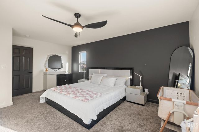 7003 Crossroads Drive, Bakersfield, CA 93312