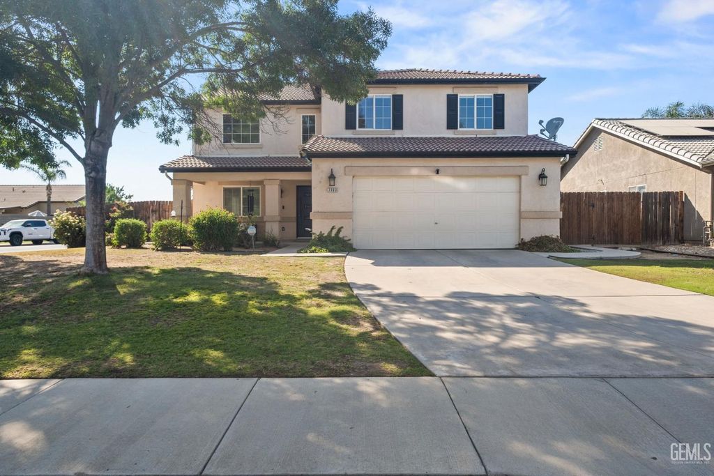 7003 Crossroads Drive, Bakersfield, CA 93312