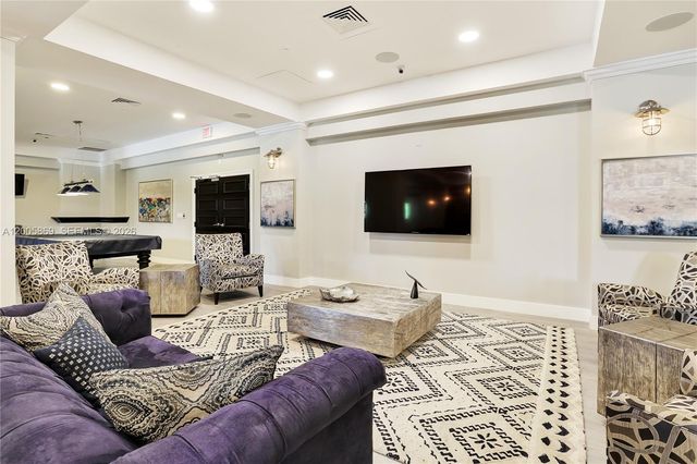 2501 S Ocean Drive 415, Hollywood, FL 33019