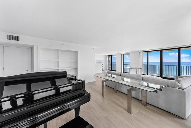 3360 S Ocean Boulevard 5fii, Palm Beach, FL 33480