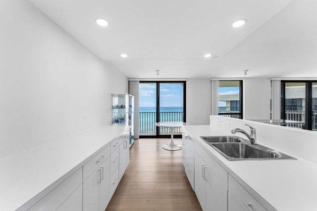 3360 S Ocean Boulevard 5fii, Palm Beach, FL 33480