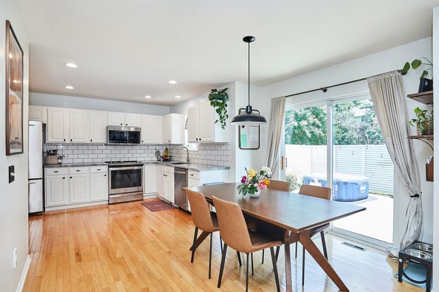 124 S 46th Street, West Des Moines, IA 50265