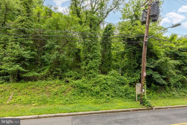4647 G ST SE, Washington, DC 20019