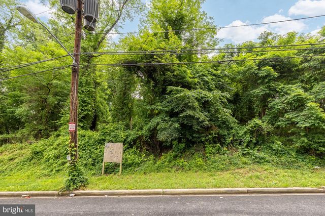4647 G ST SE, Washington, DC 20019