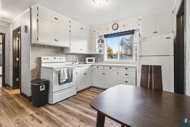 2904 S Prairie Ave Avenue, Sioux Falls, SD 57105