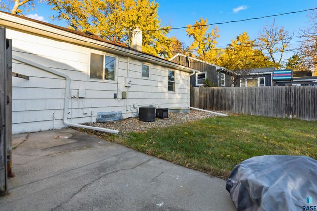 2904 S Prairie Ave Avenue, Sioux Falls, SD 57105