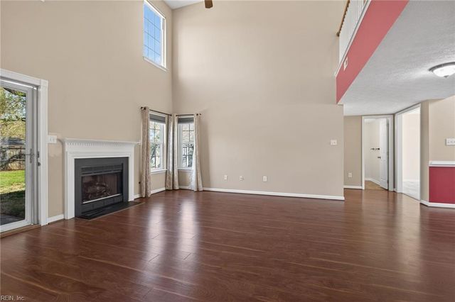 311 Charity LN, Newport News, VA 23602