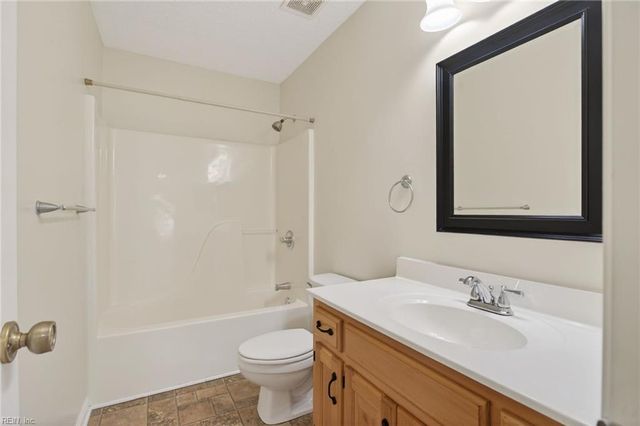 311 Charity LN, Newport News, VA 23602