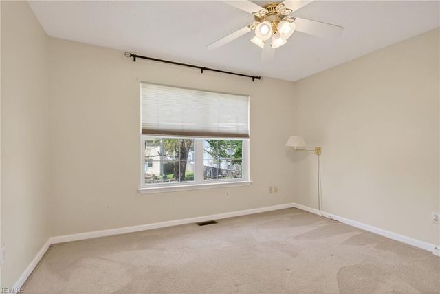 311 Charity LN, Newport News, VA 23602