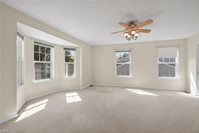 311 Charity LN, Newport News, VA 23602