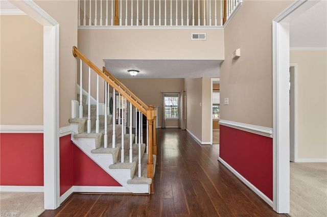 311 Charity LN, Newport News, VA 23602