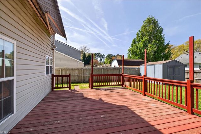 311 Charity LN, Newport News, VA 23602