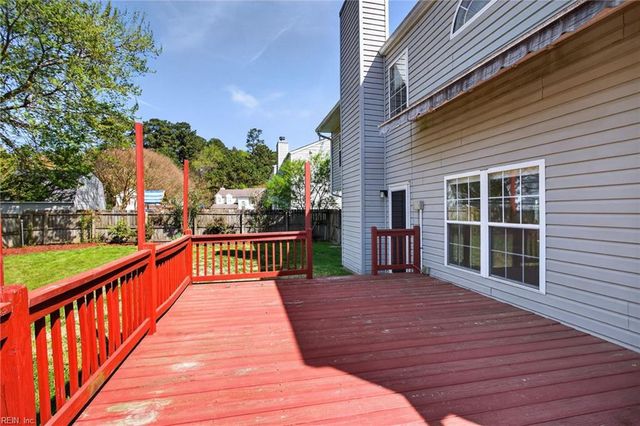 311 Charity LN, Newport News, VA 23602