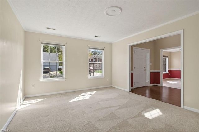 311 Charity LN, Newport News, VA 23602