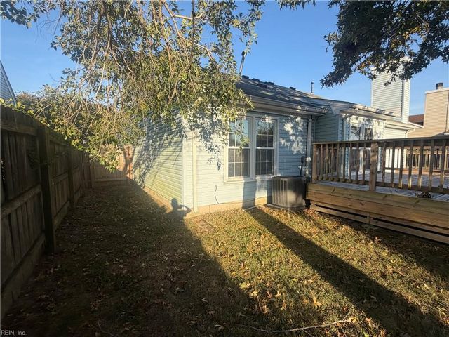 1852 Blairmore ARCH, Virginia Beach, VA 23454