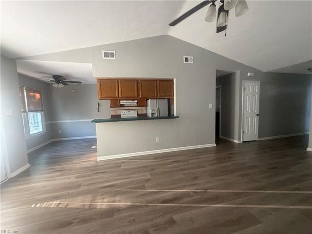 1852 Blairmore ARCH, Virginia Beach, VA 23454