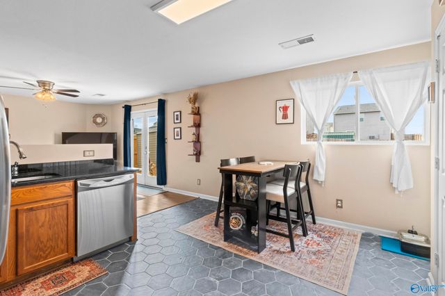 3099 Castlecreek Drive SW, Madison, AL 35756