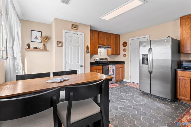 3099 Castlecreek Drive SW, Madison, AL 35756