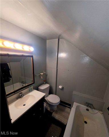 983 Garden Street NW, Warren, OH 44485